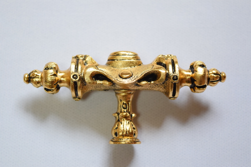 http://www.regency-j.com/blog/regency/Notting%20Hill%20Decorative%20Hardware%20Pembridge%2024K%20Satin%20Gold_6.JPG