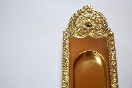 Stanwich Pattern Pocket Door Pull_Polished Brass_2.JPG