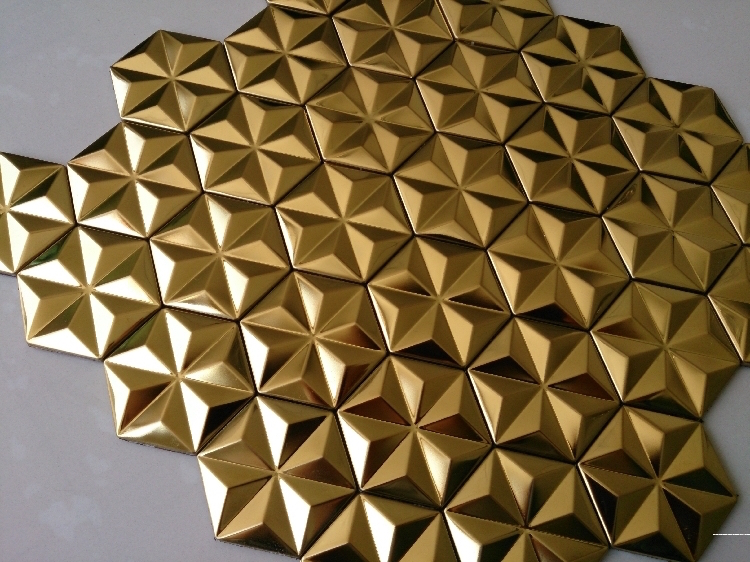 http://www.regency-j.com/blog/regency/hexagon%20pattern%20mosaic%20tile%20gold2_2.jpg