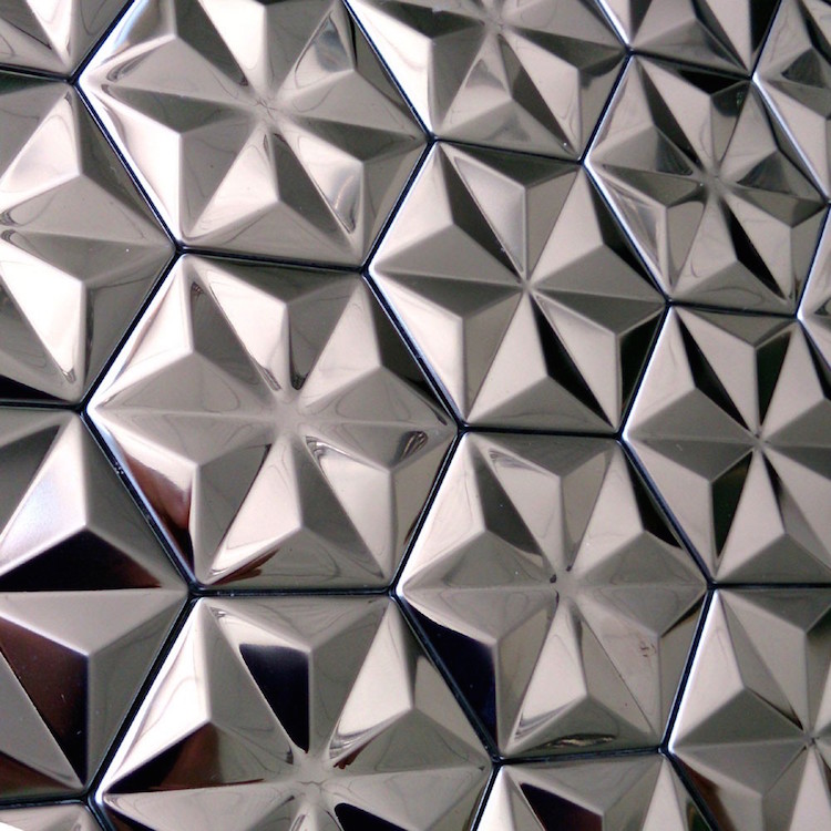 http://www.regency-j.com/blog/regency/hexagon%20pattern%20mosaic%20tile%20silver_2_2.jpg